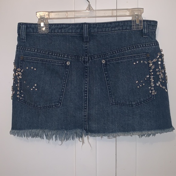 Free People Rhinestone Denim Mini Skirt sz 4 - Picture 3 of 4